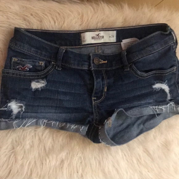 Shorts - Picture 3 of 4